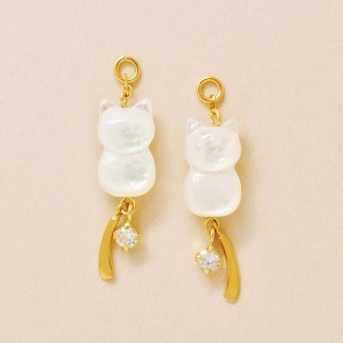 ☆てんとう虫が可愛いSpring猫ちゃんイヤリング☆ MOFUSAND HACHINYAN